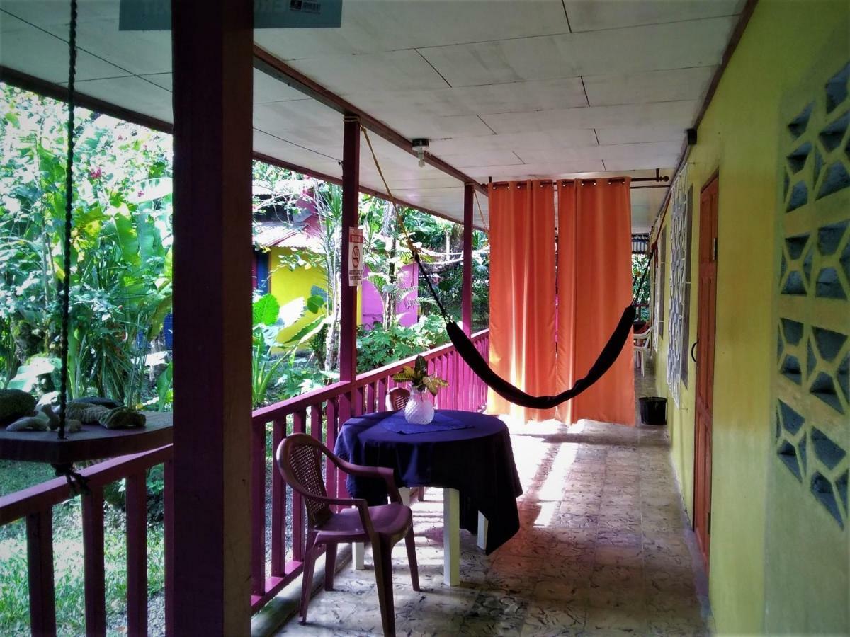 Cabinas Algebra Cahuita Exterior foto