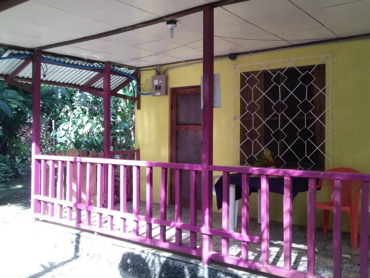 Cabinas Algebra Cahuita Exterior foto